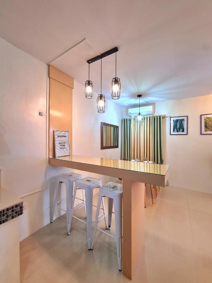 Fully Furnished Apartment With Netflix And Wifi Batangas Buitenkant foto